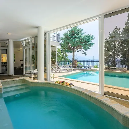 Luxuswohnung Mit Pool, Sauna, Gym Direkt Am Apartment Novi Vinodolski