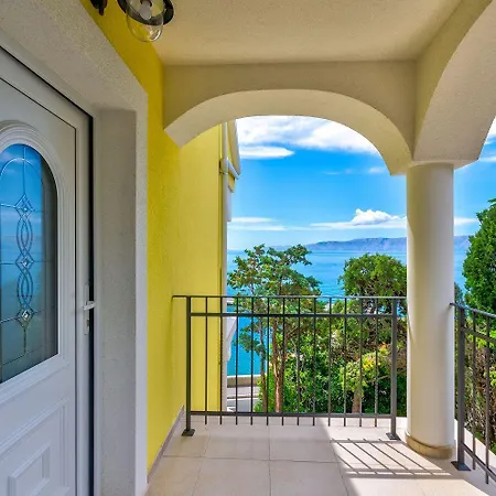 Luxuswohnung Mit Pool, Sauna, Gym Direkt Am Novi Vinodolski