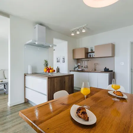 Luxuswohnung Mit Pool, Sauna, Gym Direkt Am Apartment